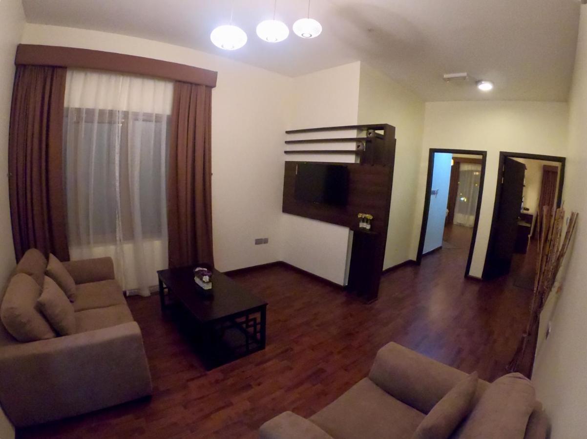 Weekend Hotel & Apartments Маскат Экстерьер фото